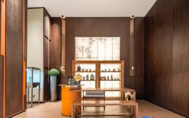 Maison New Century Hotel Hangzhou Bay (in Geely Giehow Plaza)