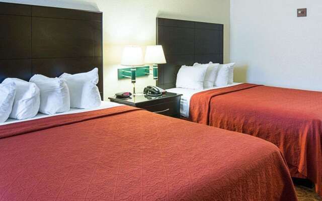 Quality Inn Magnolia