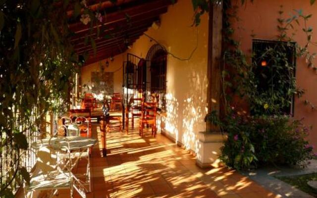 Jardin Cafe Hostal & Restaurant