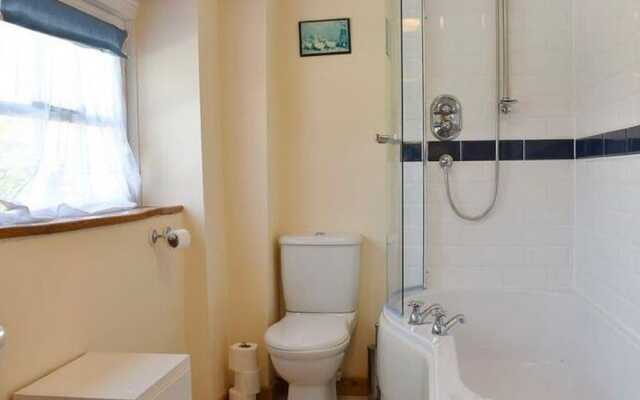Boutique Apartment in Bere Regis With Pond