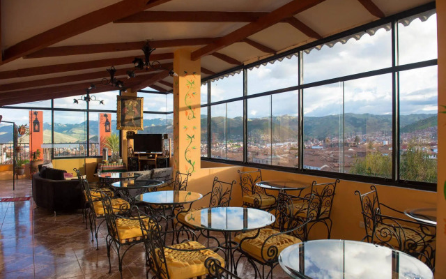 Hostal Qolqampata