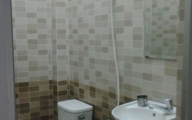 Thien Hong Guest House – Bathroom – Phan Thiet