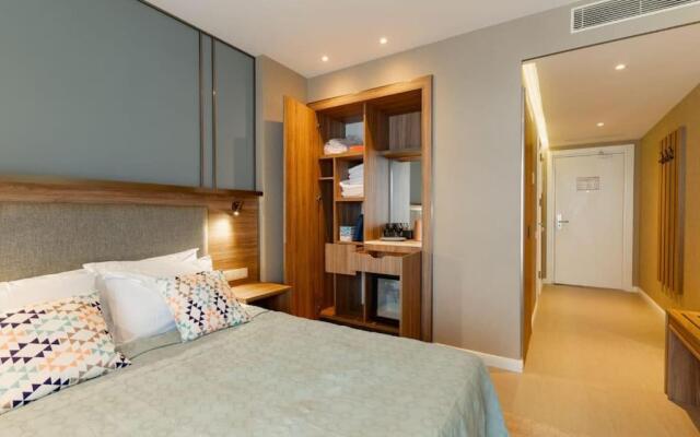 Leo Group BEST STUDIO 2317 Alliance Palace