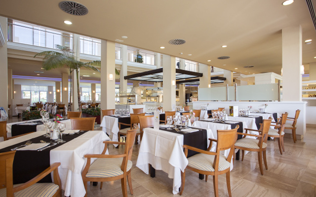 Hipotels Playa La Barrosa - Adults Only