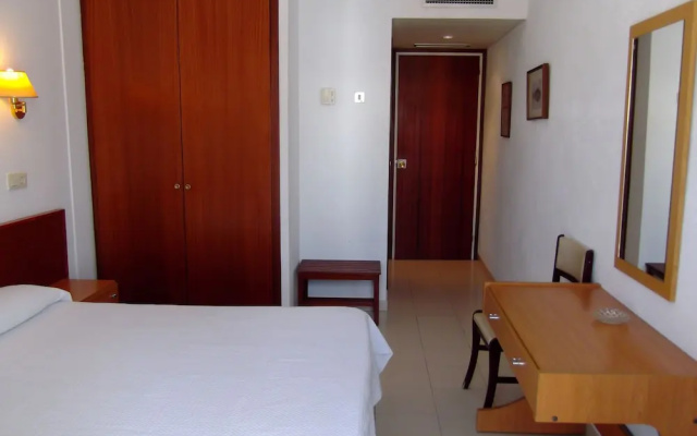 Hotel GHT Simeón