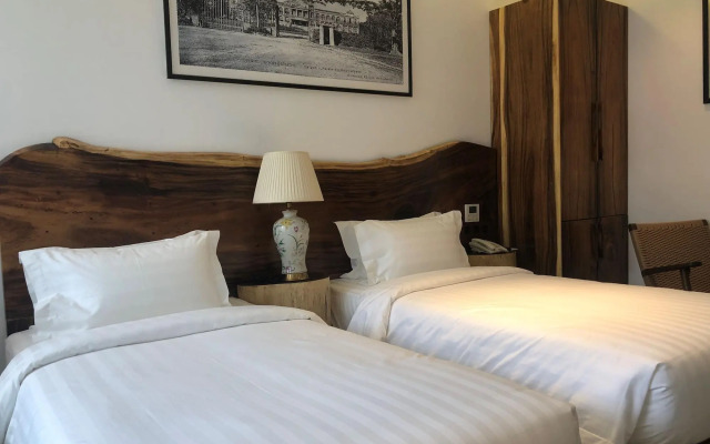 Sky Gem Central Hotel