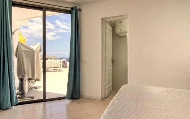 Belvilla by OYO Luxury Penthouse Garajonay