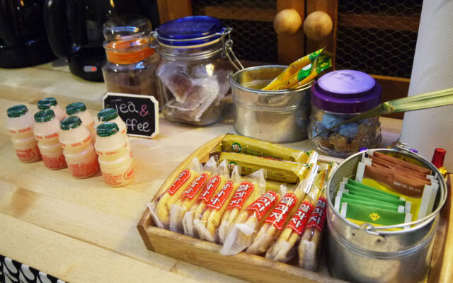 Travelers Planet Studio Type Hostel