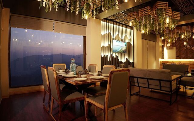 Amã Stays & Trails Whispering Pines, Bhimtal