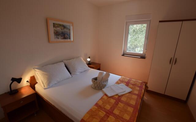 Apartment Lana 5 Pers