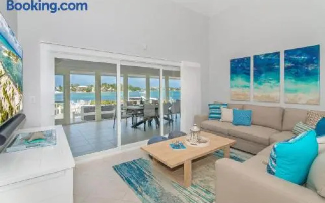 Peace & Kai It by Grand Cayman Villas & Condos