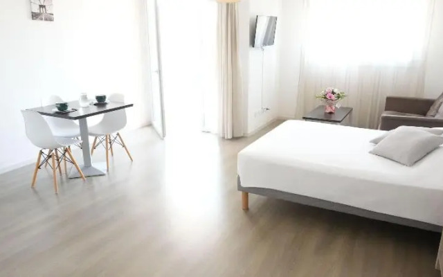 Zenao Appart Hotel Yzeure