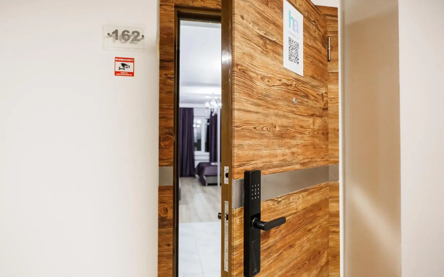 Sky Skolkovo Apartment 162 on Ovrazhnaya 47A Street