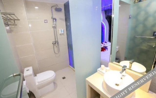 SET Chain Hotel (Xiangyang Yiwu Trade City)
