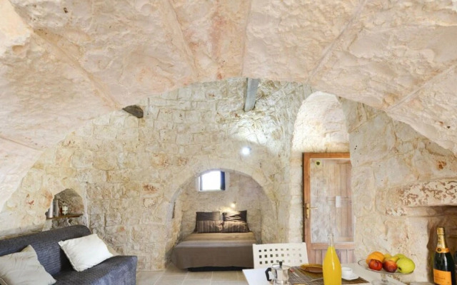 I Trulli del Ciliegio With Garden