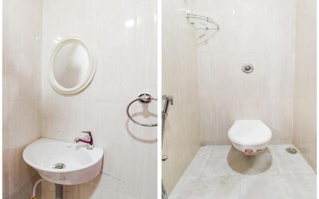 OYO 73738 Hotel Center City