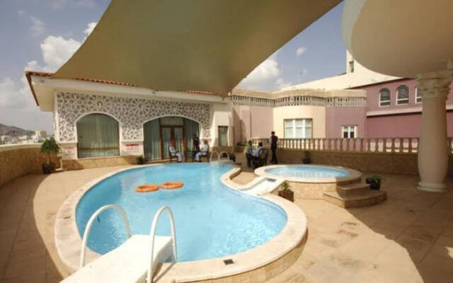 Manazel Al Ain