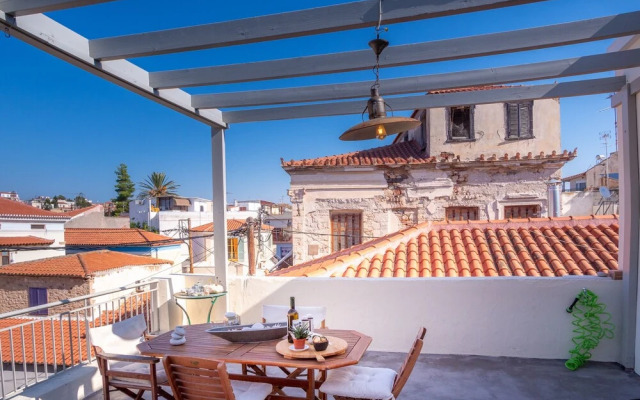 The Roof - Flat Sea View in Aegina Town
