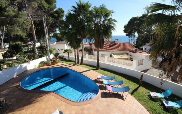 Villa Pacifico