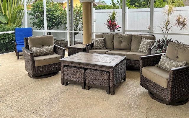 Naples Home w/ Private Heated Saltwater Pool/lanai