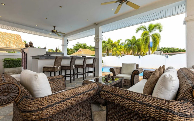 Private 3 Bedroom Pool Villa PP10