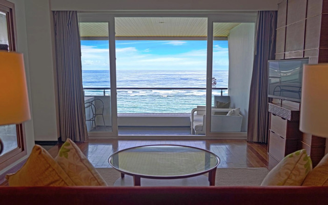 Samabe Bali Suites & Villas