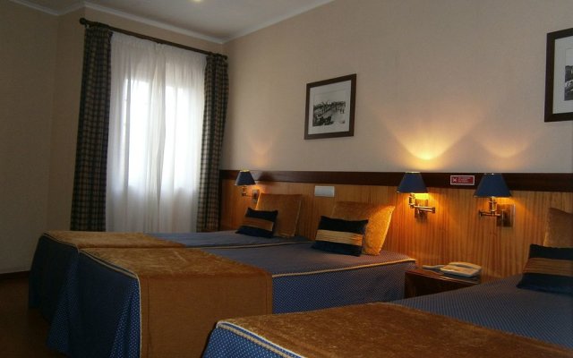 Aveiro Center Hotel