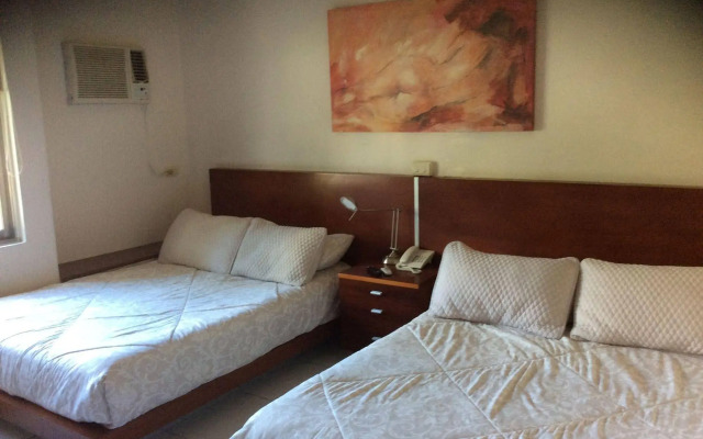 Suites Villa Italia