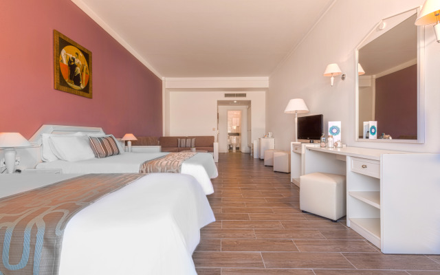 Kipriotis Panorama Hotel & Suites