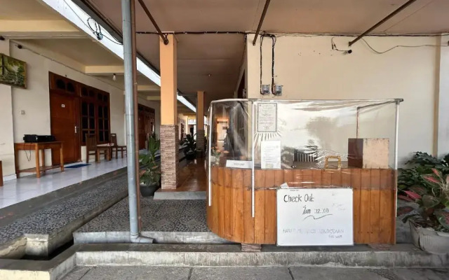 Hotel Aulia