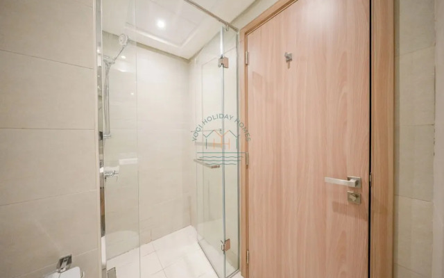 Yogi -  Azizi Riviera 18