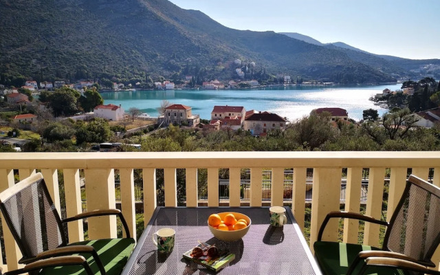 Apartment Blue Infinity 3 Lemi