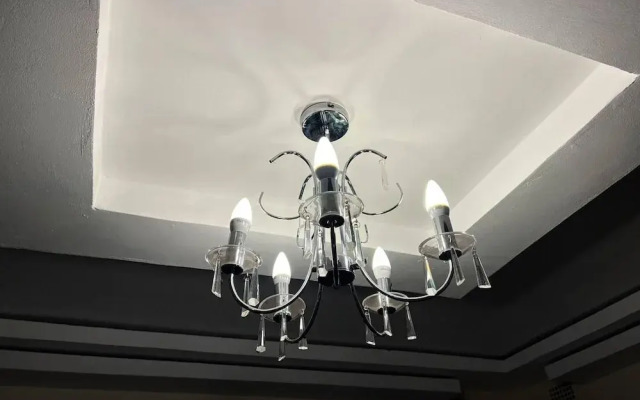 Manacomfy - 14bed House - 4 Baths - Victoria Falls