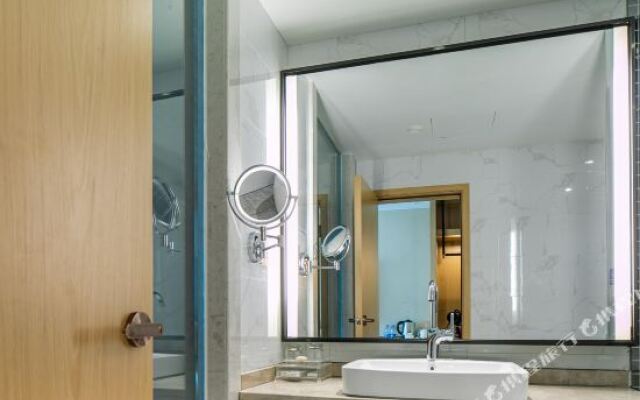 World Trade Hotel