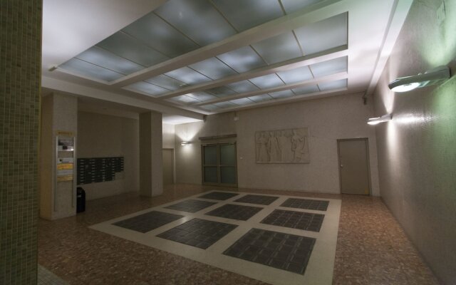 Heart of Vienna Opera House Studio