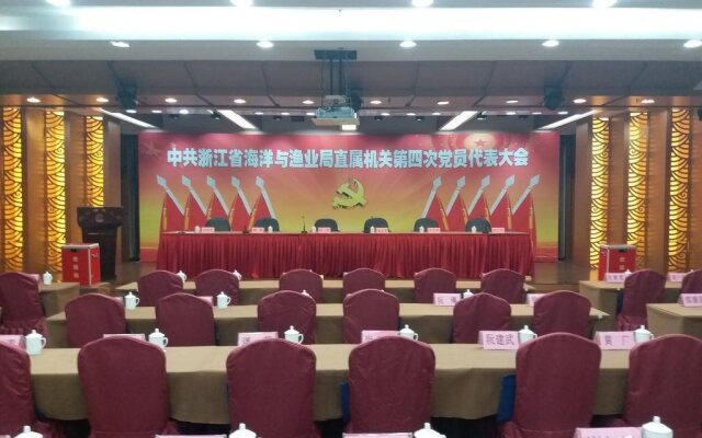 Huguang Hotel