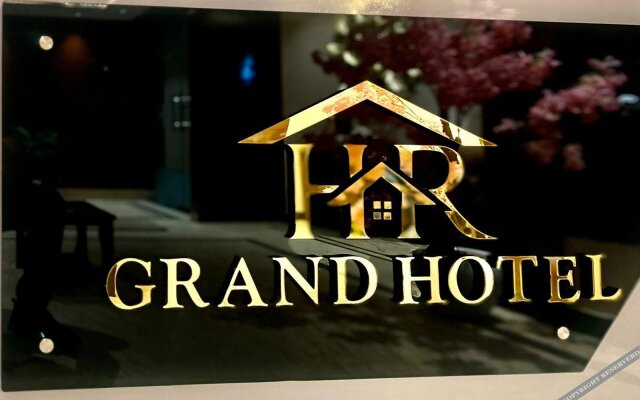 Hr Grand Hotel