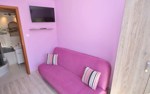 Vibrant Holiday Home in Czewienne With Barbeque