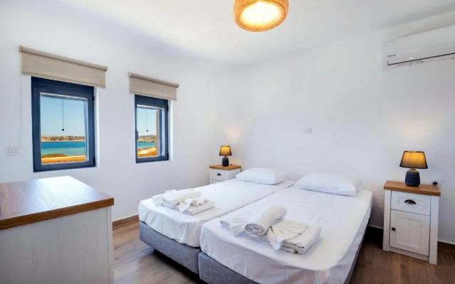 Cato Agro 5, Seafront Villa with Private Pool