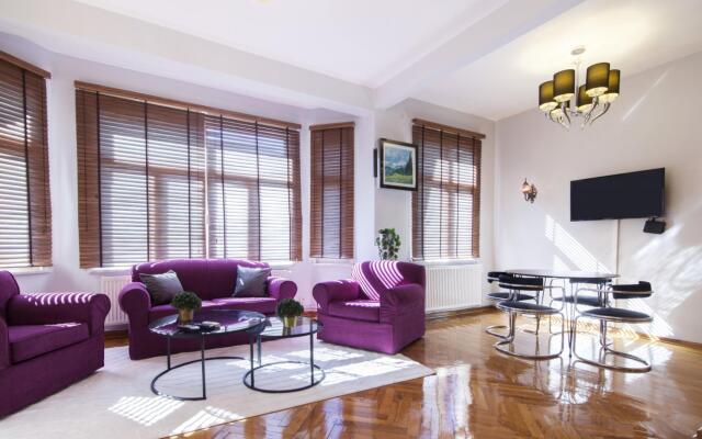 Amazing Flat near Osmanbey Metro Station