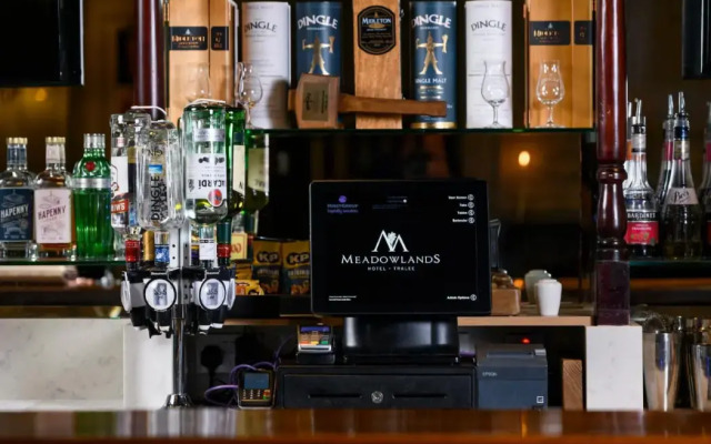 Meadowlands Hotel
