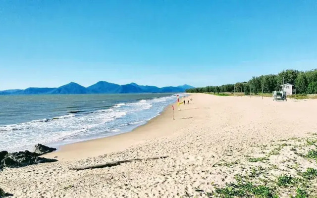 Melaleuca Hideaway - Beach Pool Free Parking