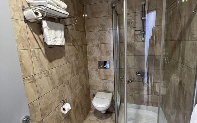Fuar Hotel