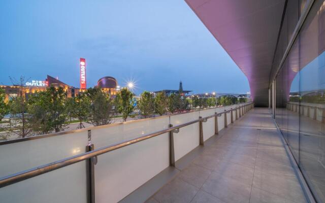 HUALUXE Xi an Chanba by IHG