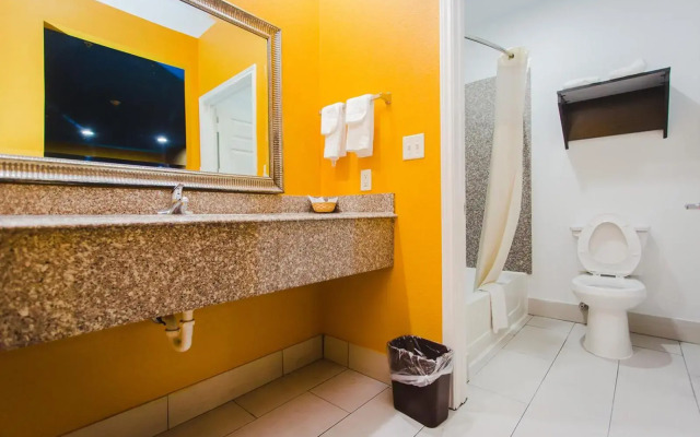 Moonlight Suites - Houston George Bush Intl Airport