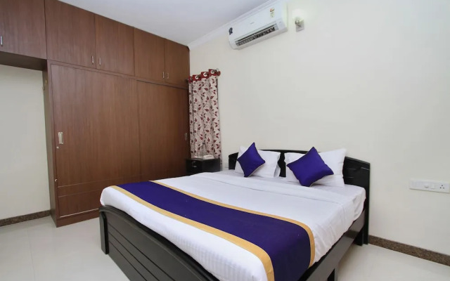 OYO 4848 3 Square Inn