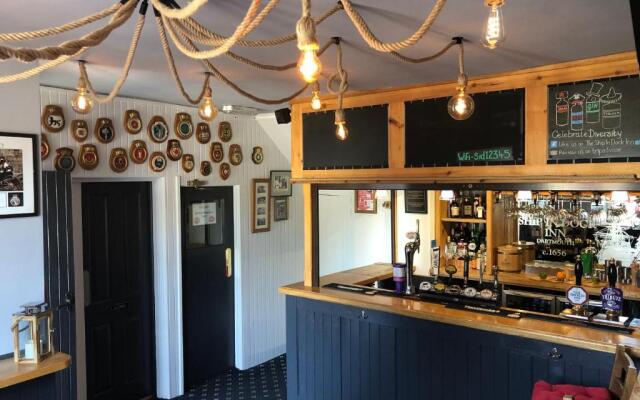 Ship in Dock Inn