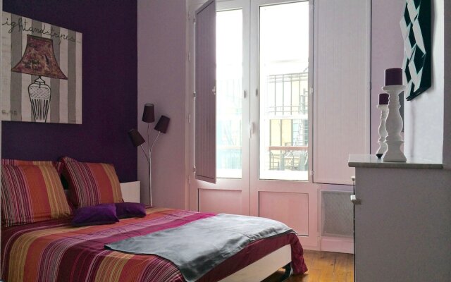 Gîte, Luxueux appartement T3 dans le Triangle D'Or "LES GRANDS HOMMES" Bordeaux