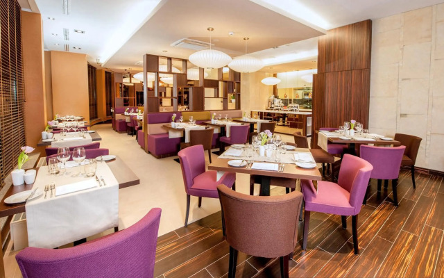 DeSilva Premium Opole