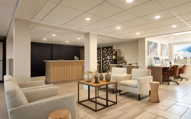 Surfbreak Virginia Beach Oceanfront, an Ascend Collection Hotel